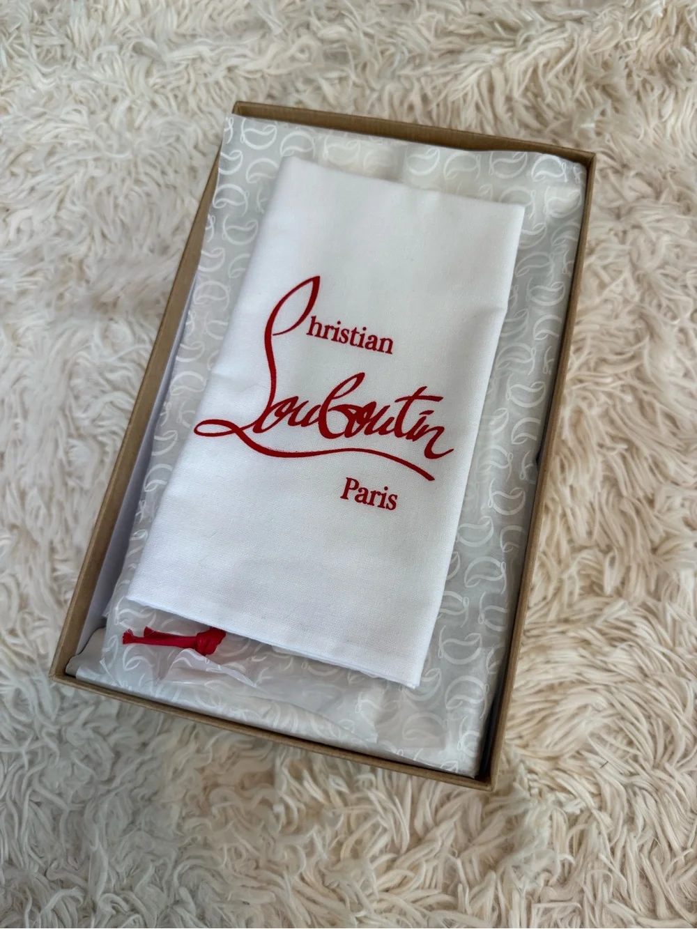 NWT Christian Louboutin Anemonina Flat Rosy Satin Feather Bow Shoes Size 29